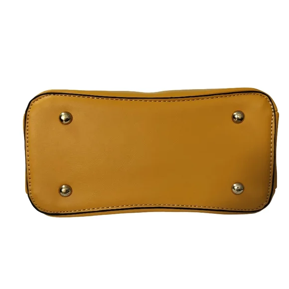 Vesasan Gaohn Yellow and Tan Vegan Leather Shoulder Bag with Structured Design - Picture 5 of 11
